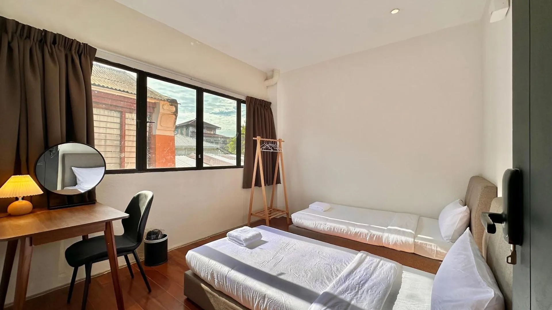 Li'S Inn George Town